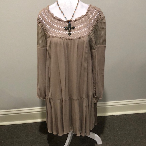 Umgee taupe open embroidered lace shoulder dress loose swing style runs big - Picture 2 of 11